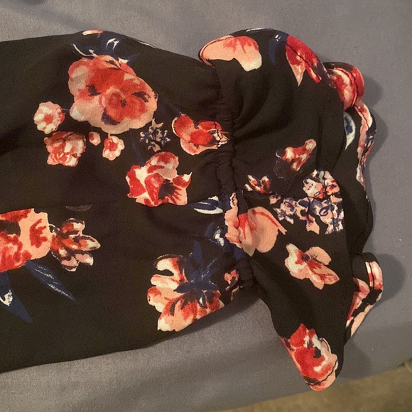 H&M floral off shoulder top ruffles - Picture 4 of 4